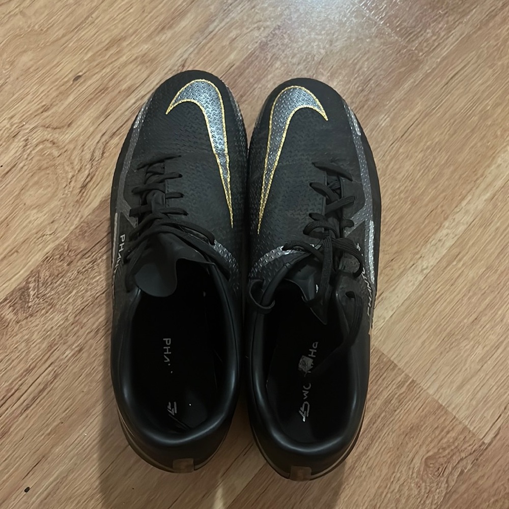 Nike Soccer Cleats size 7.5 W